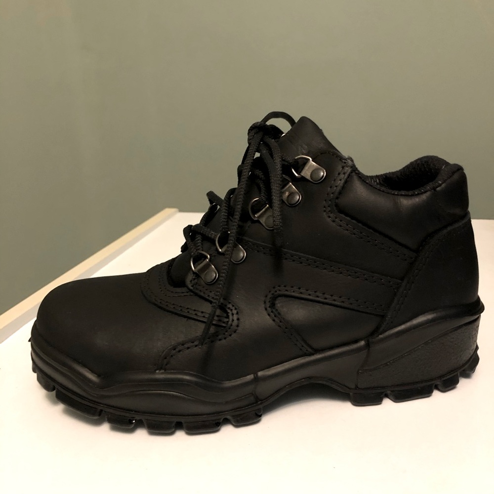 NWT Terra Women’s CSA Black Boot